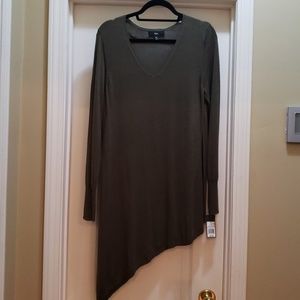 V-neck light weight sweater